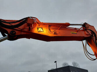 2016-hitachi-zx170w-5b-1426541-45691131