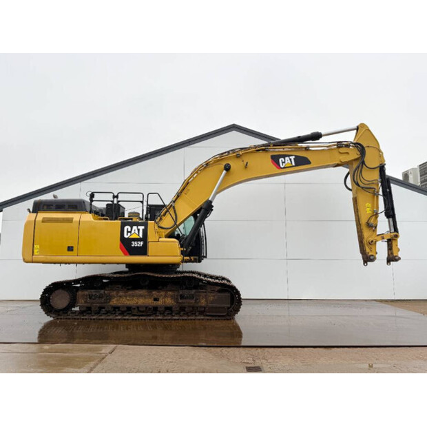 2018 Caterpillar 352F-45691291