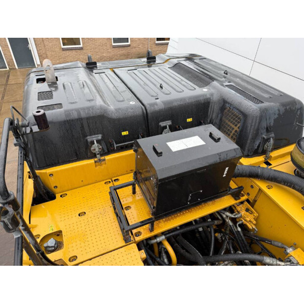 2018 Caterpillar 352F-45691317