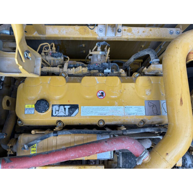 2018 Caterpillar 352F-45691319