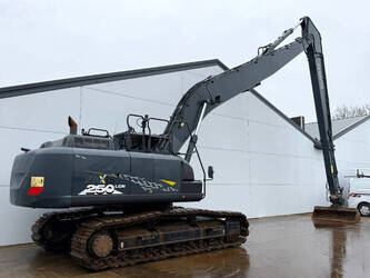 2019-hitachi-zx250lcn-6-45691356