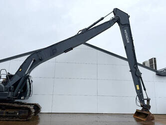 2019-hitachi-zx250lcn-6-45691367