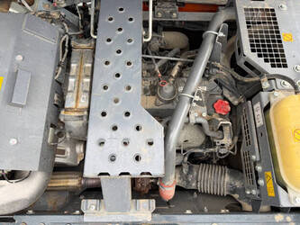 2019-hitachi-zx250lcn-6-45691387