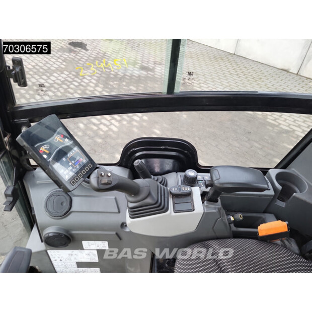 2021 كاتربيلر 301.8-45692066