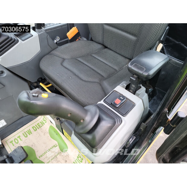 2021 كاتربيلر 301.8-45692069