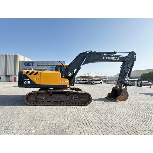 2022 Hyundai R210-45692265