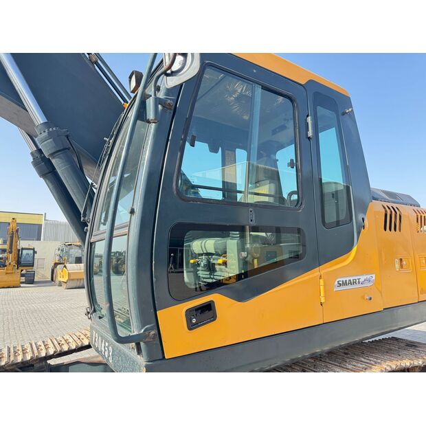2022 Hyundai R210-45692273