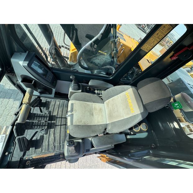 2022 Hyundai R210-45692276