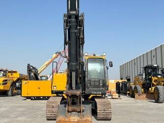 2022-hyundai-r210-1398961-45692280