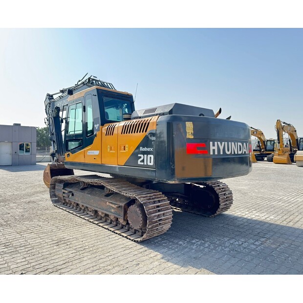 2022 Hyundai R210-45692283