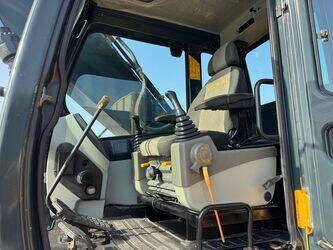 2022-hyundai-r210-1398961-45692287