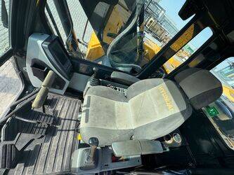 2022-hyundai-r210-1398961-45692289