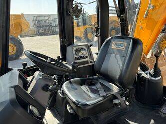 2024-jcb-3dx-1426595-45692301