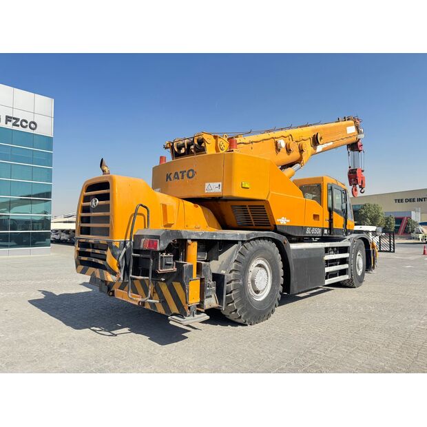 2007 KATO KR65H-45692311