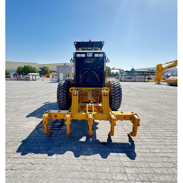 2024 كاتربيلر 140GC-45692319