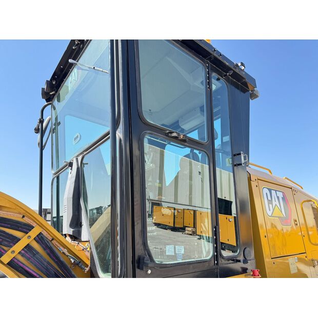 2024 كاتربيلر 140GC-45692321