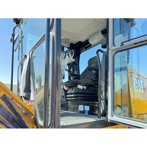 2024 كاتربيلر 140GC-45692322