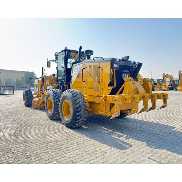 2024 Caterpillar 14-45692331