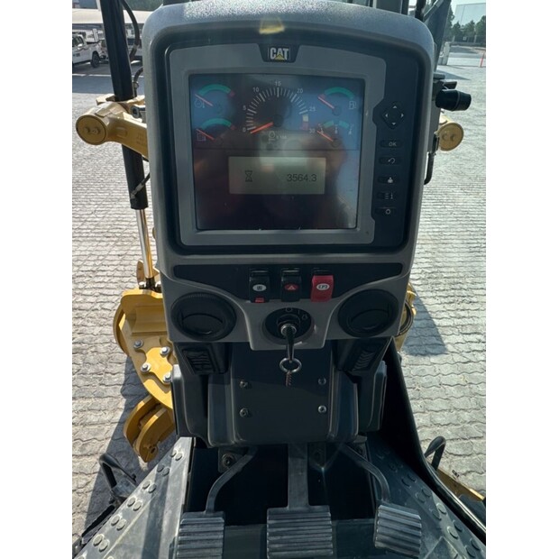 2024 Caterpillar 14-45692338