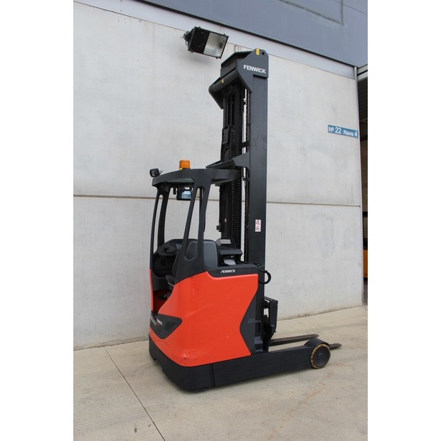 2019 ليندي R16-01-45692398