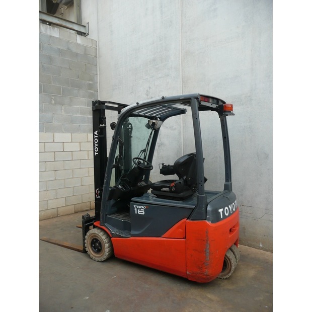 2017 Toyota 8FBE16T-45692457