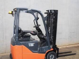 2018-toyota-8fbe15t-1426625-45692477