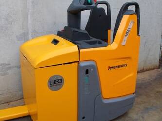 2018-jungheinrich-ere-125-li-ion-1426634-45692527