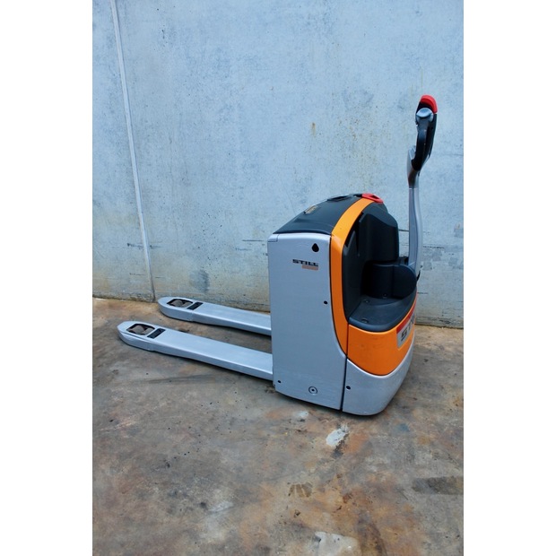 2017 Still EXU 20-45692549