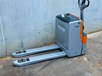 2017-still-exu-20-1426640-45692550