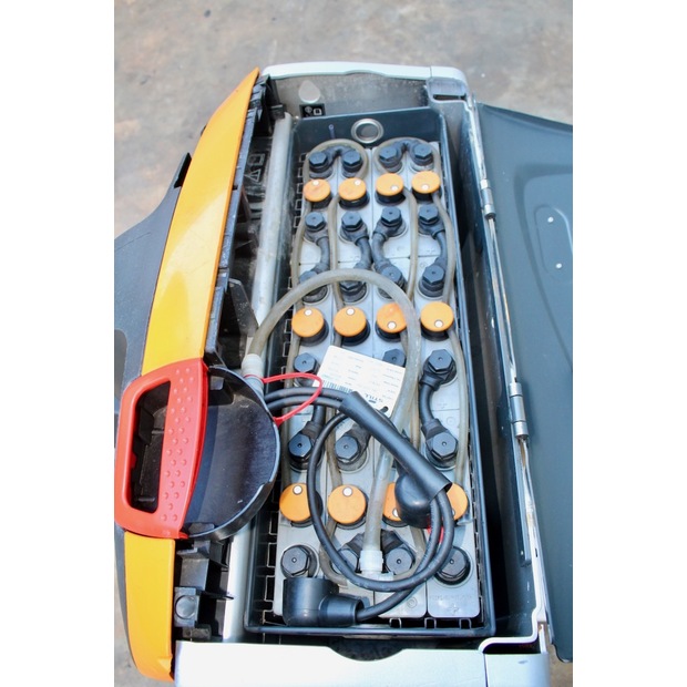 2017 Still EXU 20-45692554