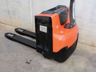 صورة ل 2020 بي تي LWE 200