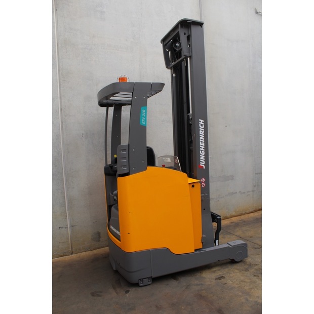 2022 Jungheinrich ETV 210 740 DZ-45692595