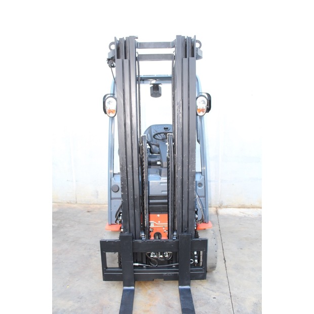 2017 Toyota 8FBEK18T-45692624