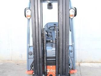 2017-toyota-8fbek18t-45692624