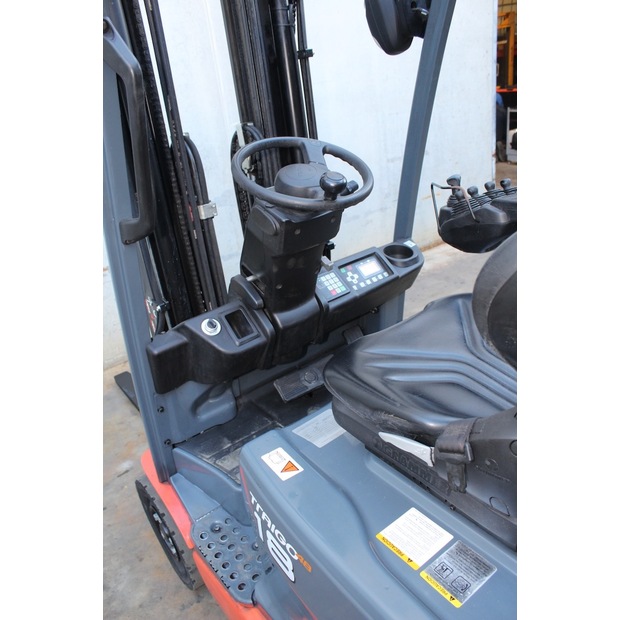 2017 Toyota 8FBEK18T-45692629