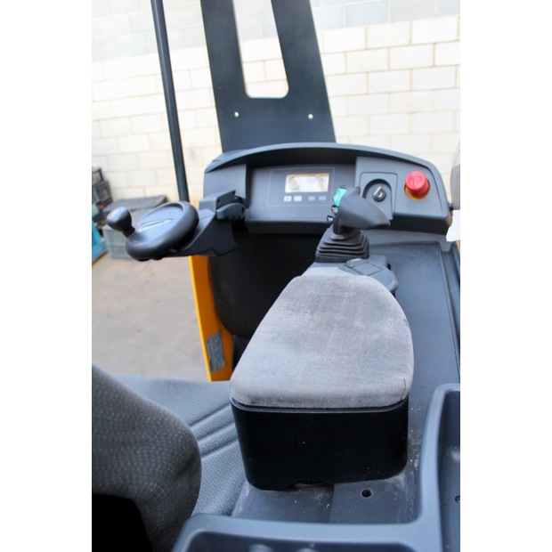 2010 Jungheinrich ETV 214 872 DZ-45692649