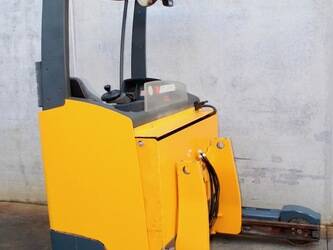 صورة ل الشاحنات ريج 2015 جنجهينريتش ETV 216 872 DZ للبيع في بلجيكا