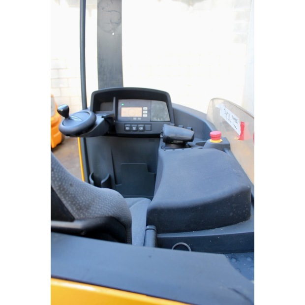 2015 Jungheinrich ETV 216 872 DZ-45692663