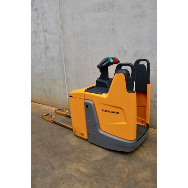 2018 Jungheinrich ERE 120 LI-ION-45692676