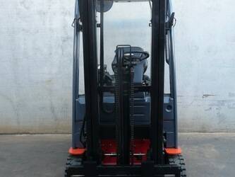 2019-toyota-8fbe15t-1426668-45692725