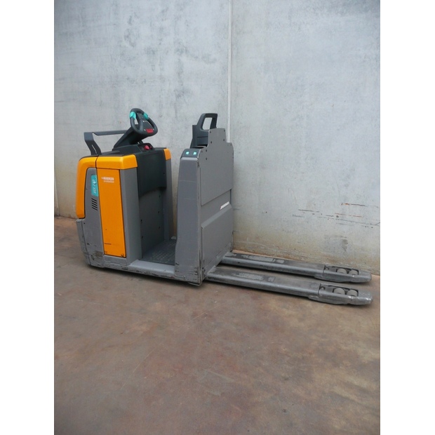 2018 Jungheinrich ECE 220-45692750