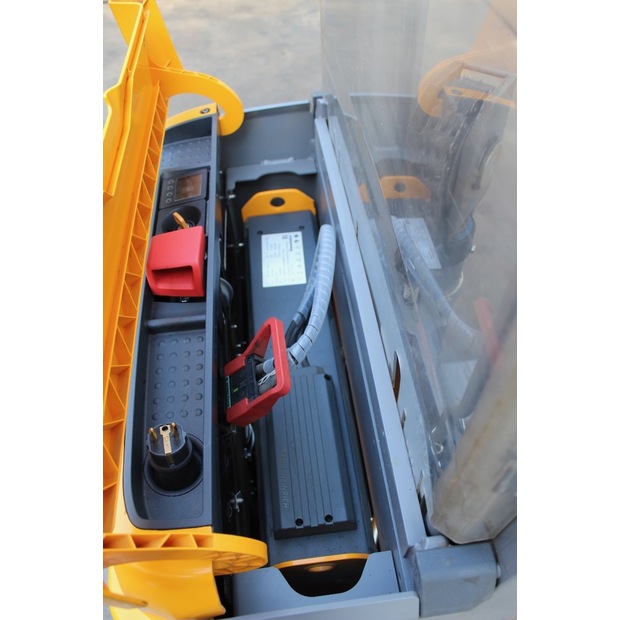 2018 جنجهينريتش EJC 110 250 ZZ LI-ion-45692758