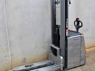 2021-still-exv-20-45692762