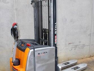 2021-still-exv-20-45692763