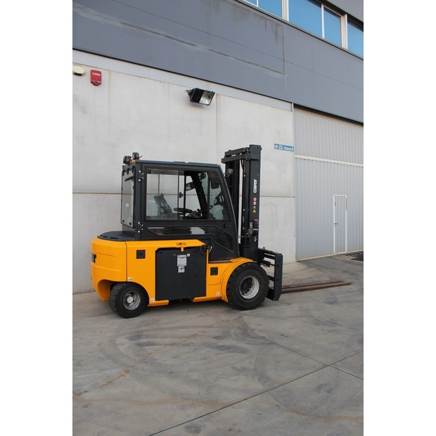 2017 CARER R 60 H2-45692770