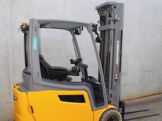 2018-jungheinrich-efg-220-550-dz-1426681-45692828