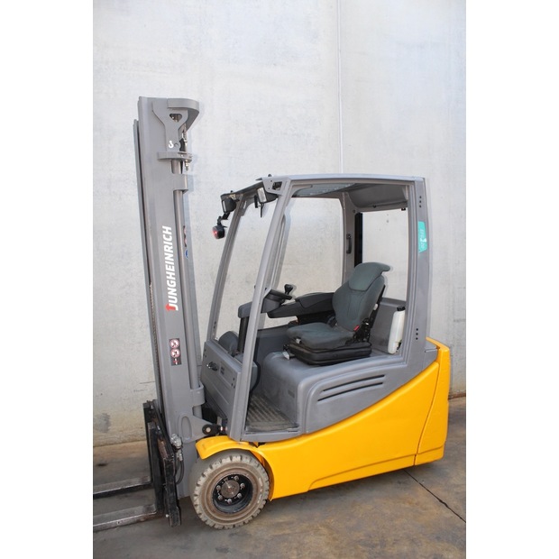 2018 Jungheinrich EFG 220 550 DZ-45692829