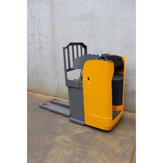 2020 Jungheinrich ESE 120-45692860