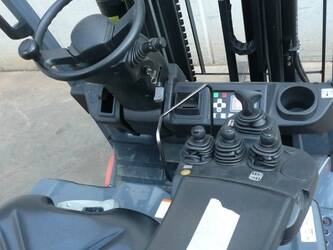 2018-toyota-8fbe15t-1426686-45692875