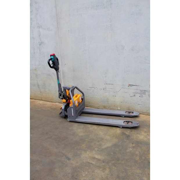 2023 Jungheinrich AME 13-45692879